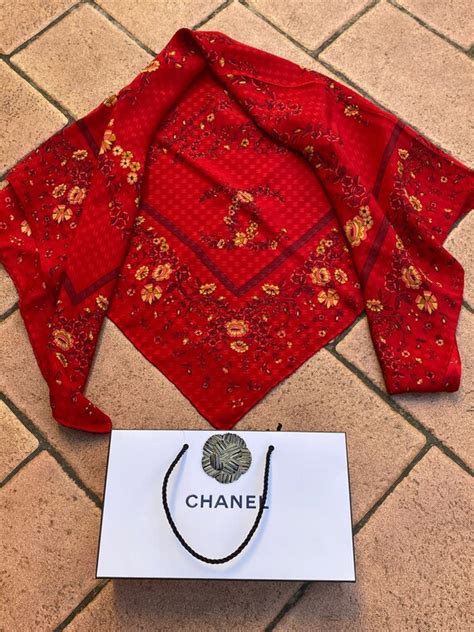 come riconoscere un foulard chanel originale|Come riconoscere foulard chanel origina.